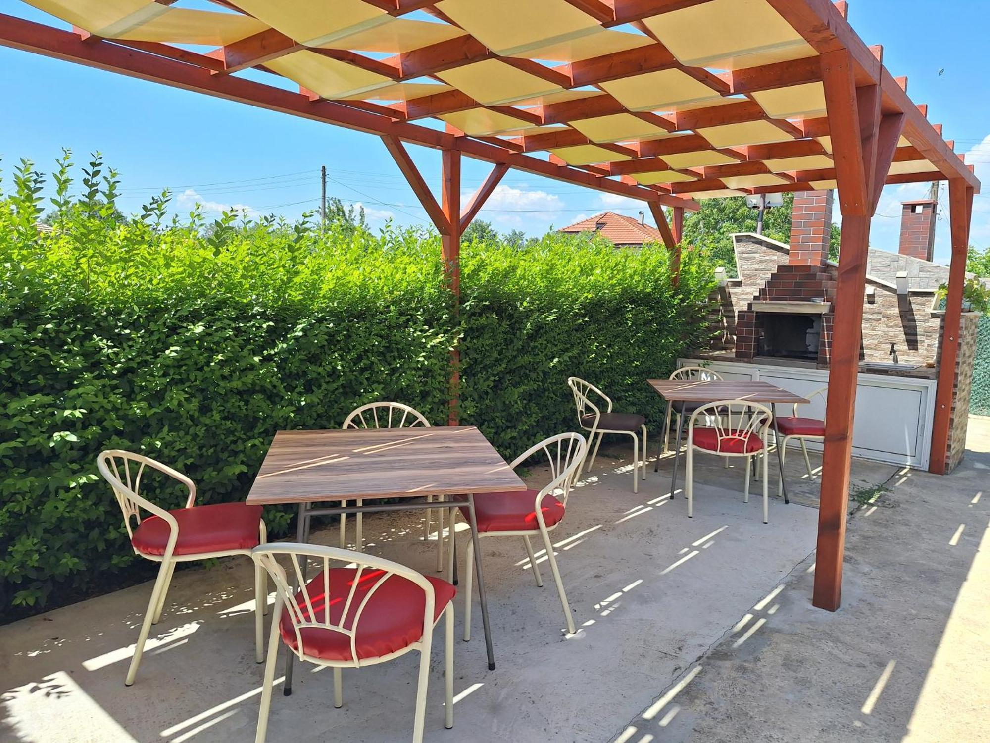 Guest House Valiland Bŭlgarevo Εξωτερικό φωτογραφία