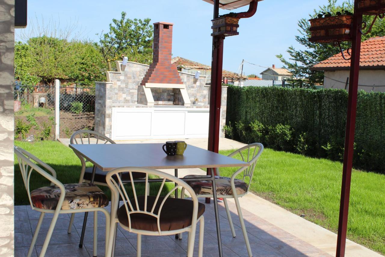 Guest House Valiland Bŭlgarevo Εξωτερικό φωτογραφία